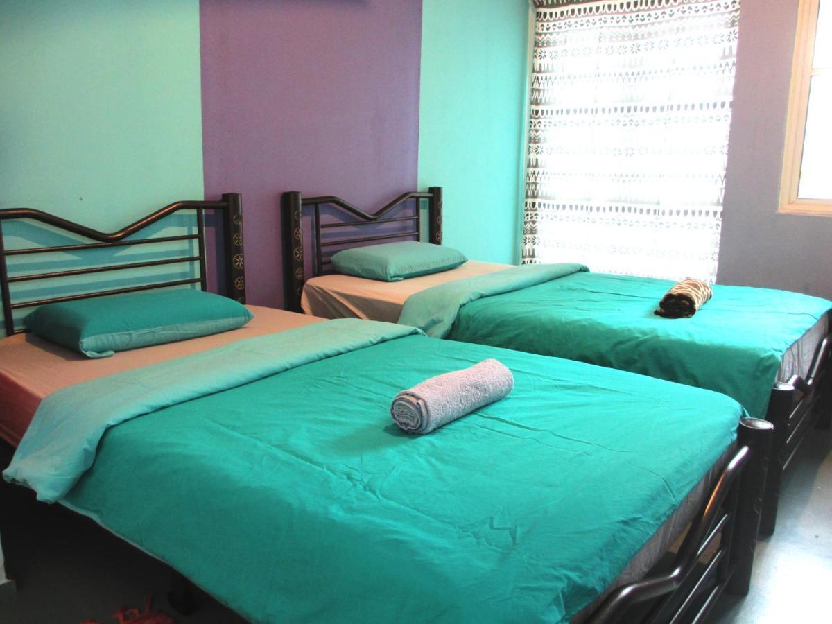 Sandakan Backpackers Hostel מראה חיצוני תמונה