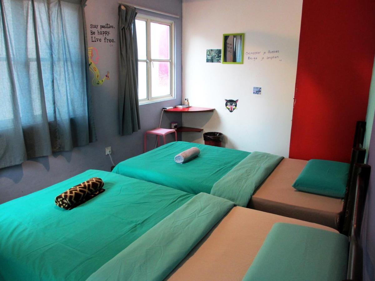 Sandakan Backpackers Hostel מראה חיצוני תמונה